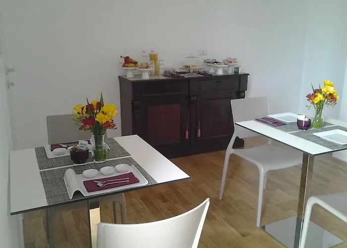 Bed & Breakfast Moma *